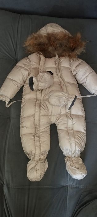 Продам куртку на девочку