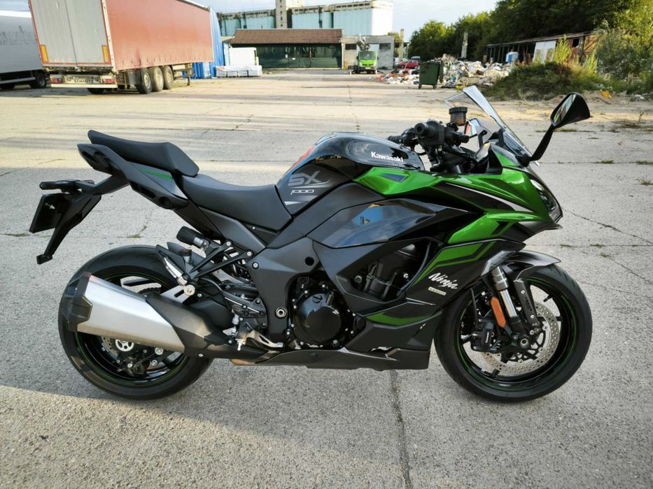 Kawasaki Ninja 1000SX 2024 cu doar 3200 KM ca NOU !