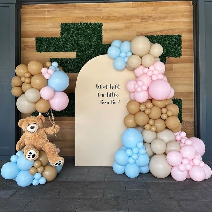 Baloane, flori, zâmbete - tu visezi, noi decorăm