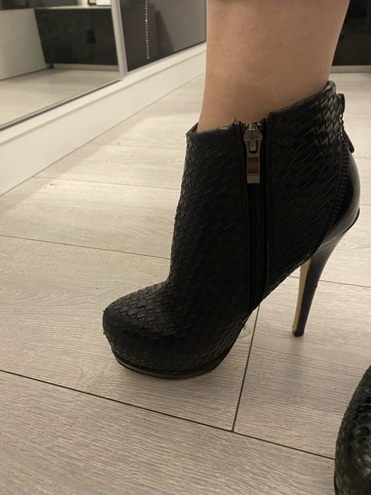 Черни боти с ток от еко кожа