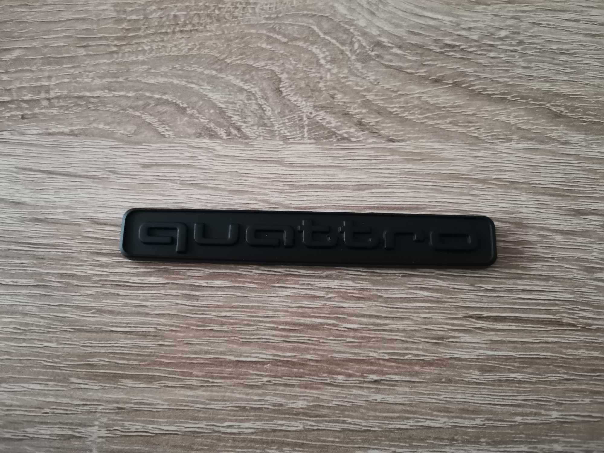 Ауди Куатро Audi Quattro емблема надпис черна