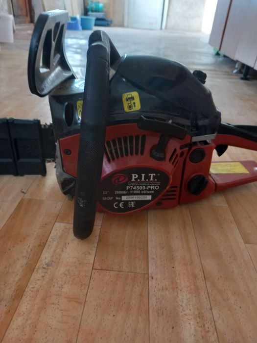 Продам бензопилу