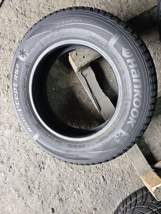 4 anvelope iarna 175 70 14 Hankook 2020