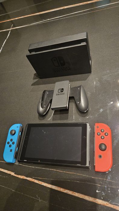 Nintendo Switch cu garanție