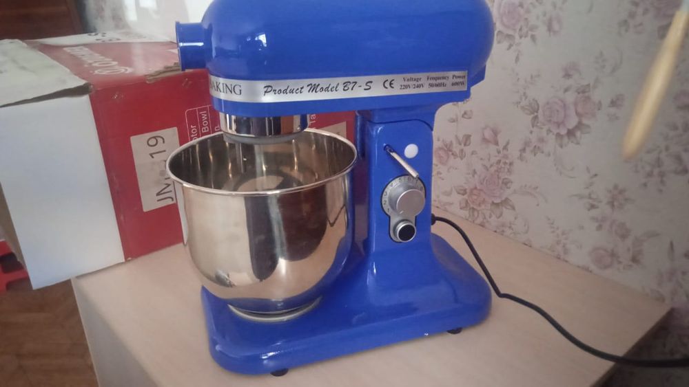Продам миксер планетарный