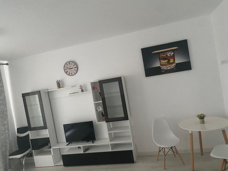 Închiriez apartament cu 2,3 și 4 camere în regim hotelier regim hoteli
