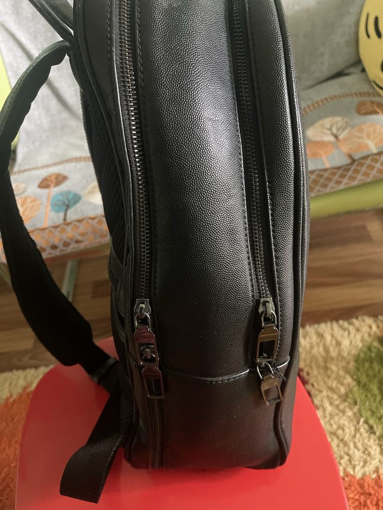 Продам рюкзак Zara