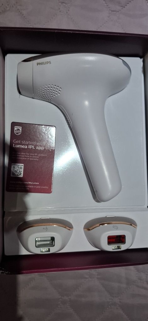 Фотоепилатор Philips Lumea Advanced SC1998