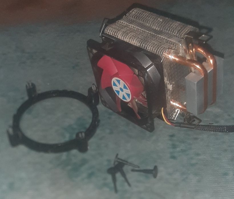 Два Башенных кулеров на процессор lga 1150