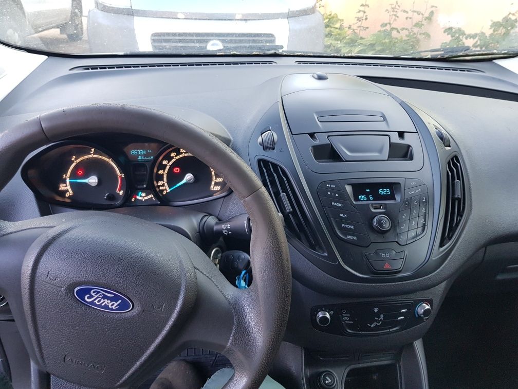 Ford Tranzit Curier 2015
