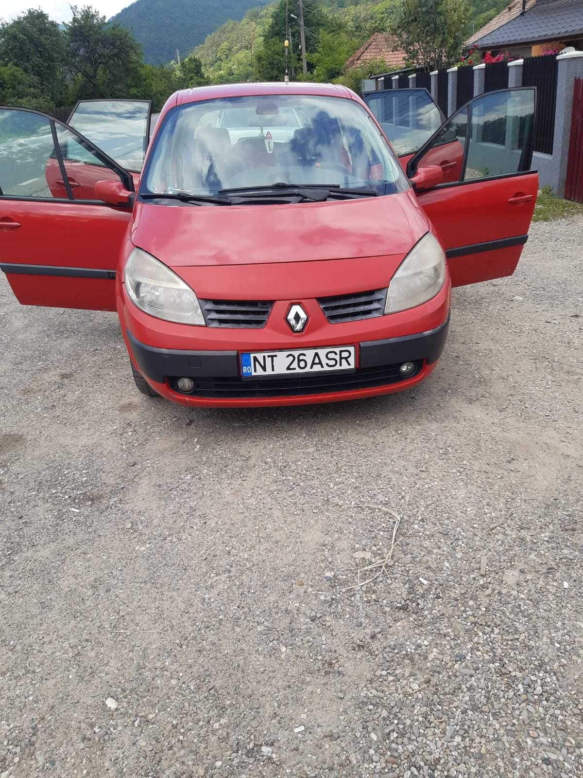 Vând Renault Scenic