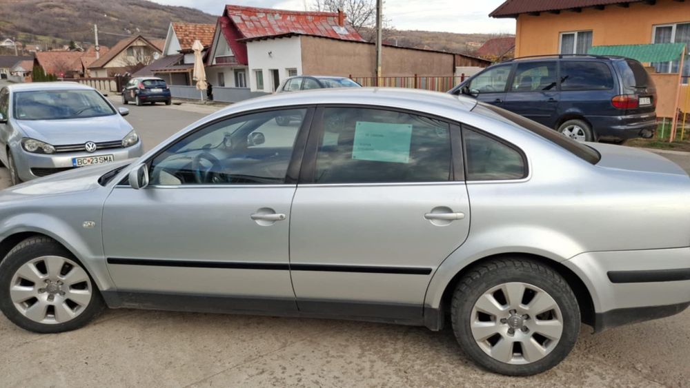 Vând Volkswagen Passat