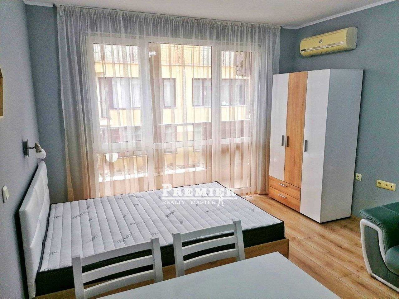 Продава се Едностаен апартамент в Бургас, Акациите - 47 кв.м за 1075 €/кв.м - Снимка #3