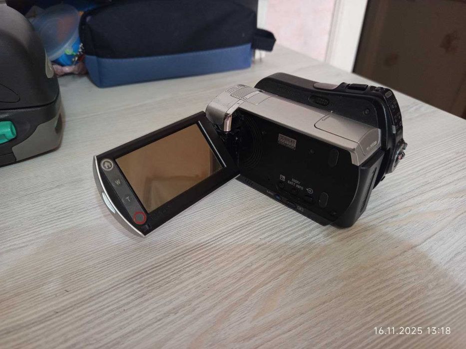 Камера Sony Hybrid