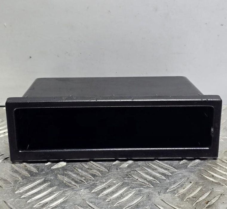 Spatiu depozitare centru bord Opel Movano