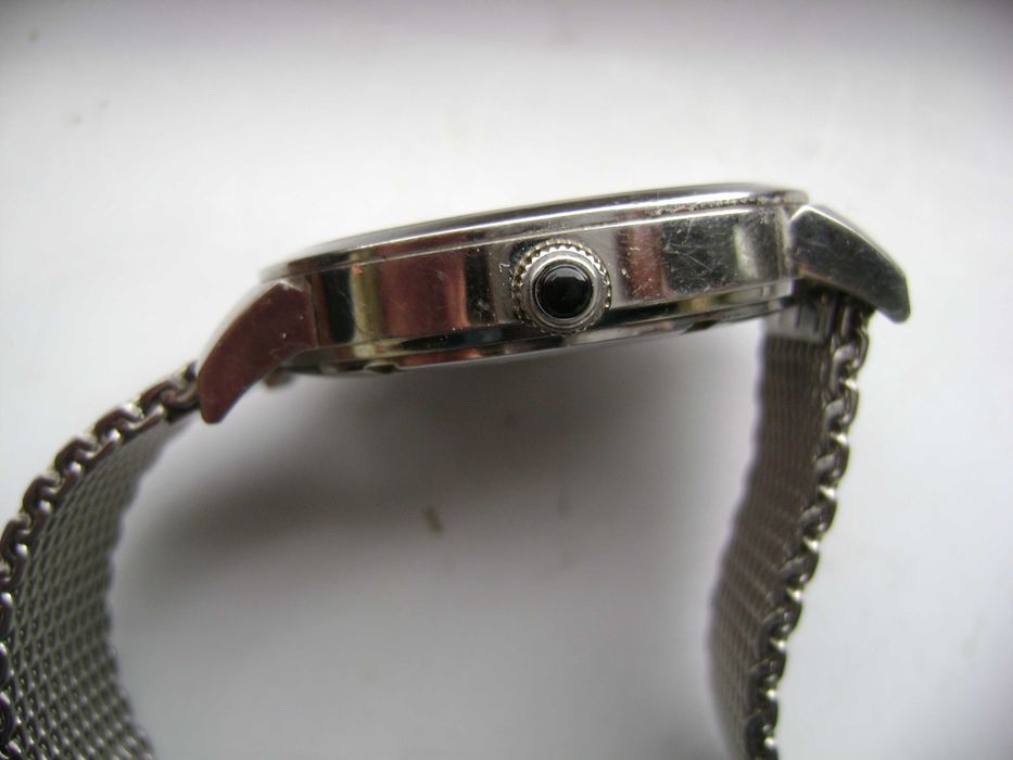 Продавам 4 кварцови часовника Thomas Sabo,Casio,Sport