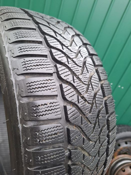 Vând 2 cauciucuri de iarna 195/50/R15