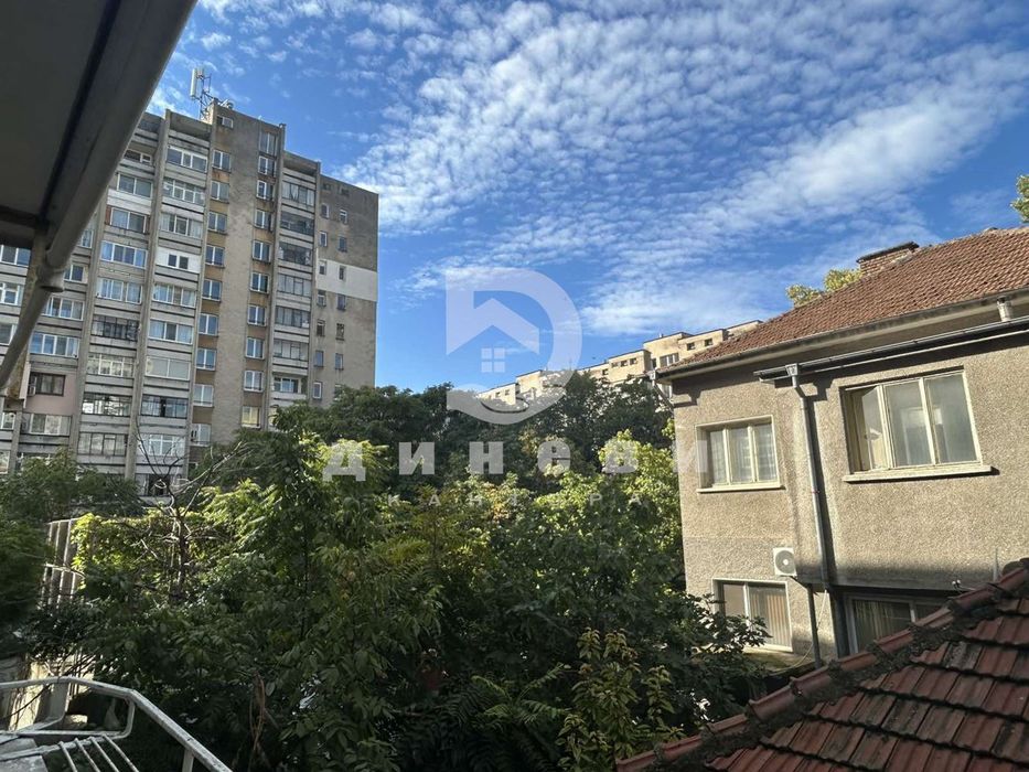Двустаен апартамент в центъра