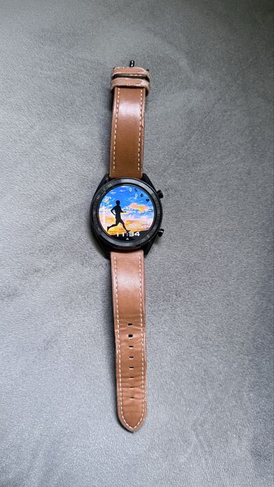 Huawei GT Смарт часовник 80лв