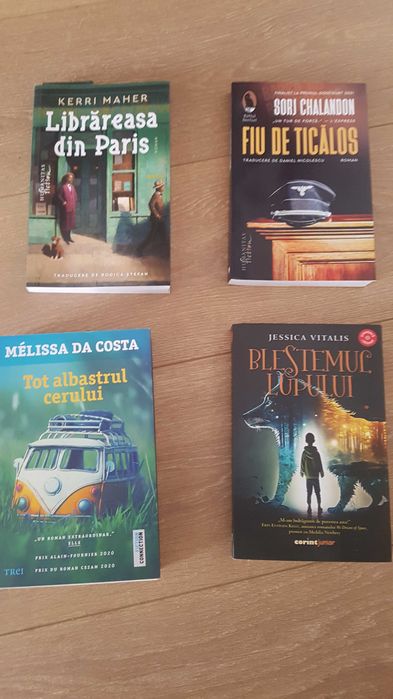 Cărți diferite titluri