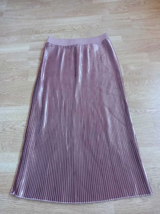 Fusta plisata NA-KD