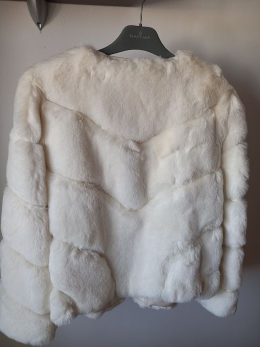 Haina de blana artificiala