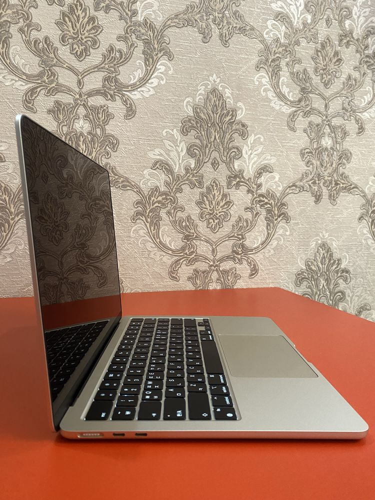 Macbook Air M2  8/256