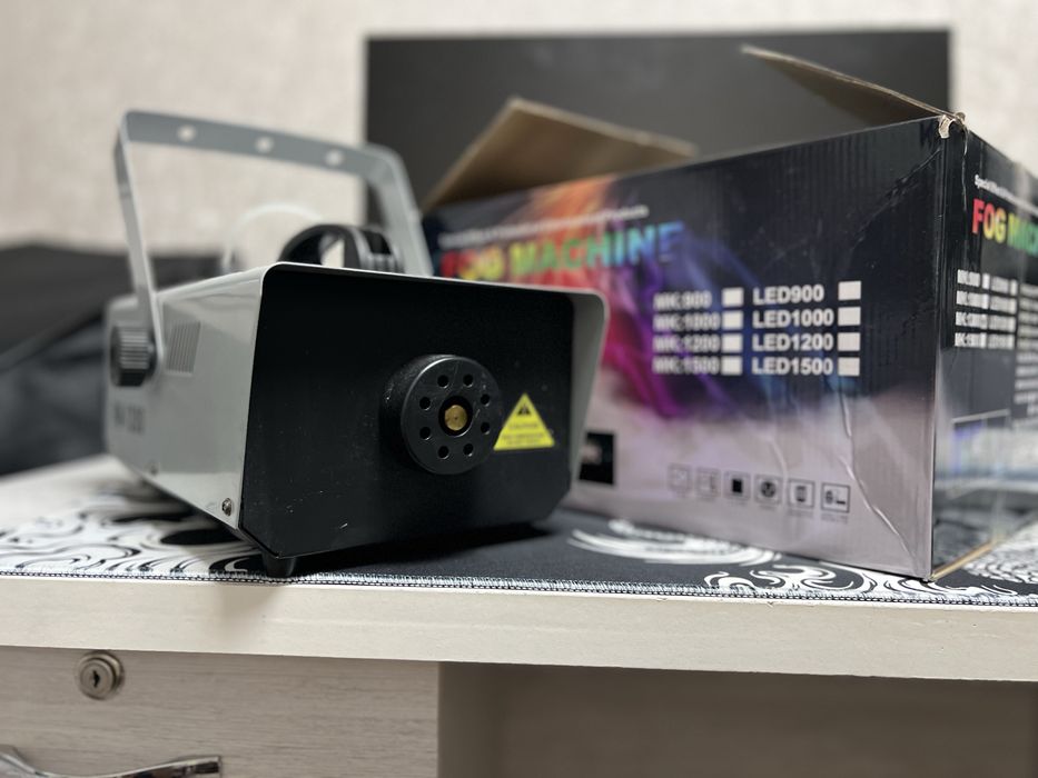 Дым-машина как новая + жидкость в комплекте