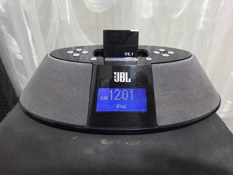 Boxă activă cu Ceas JBL On Time 200p Radio Dock Audio Modul Bluetooth