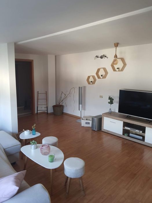 Apartament 2 camere, zona centrală,