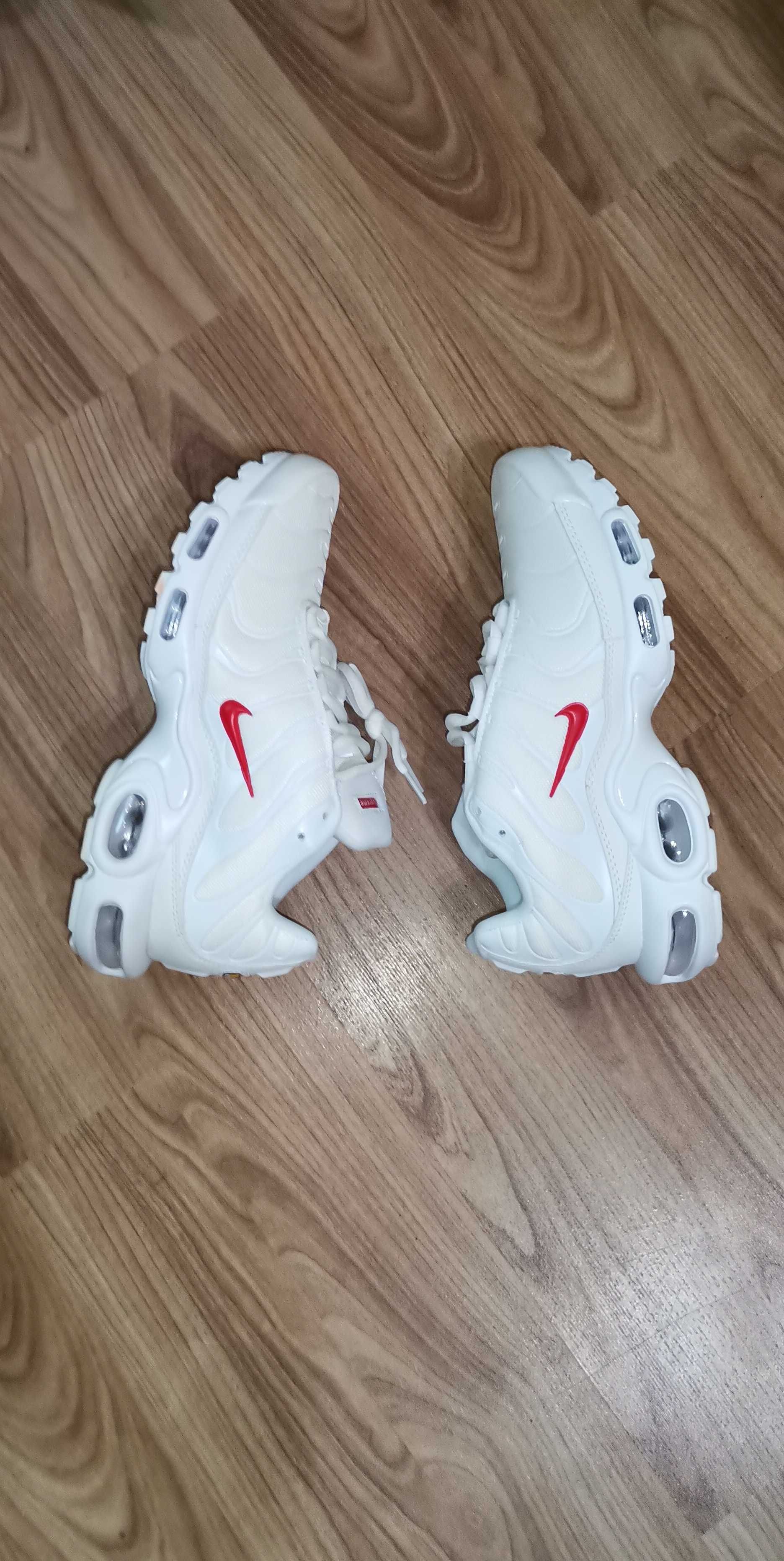 Nike tn supreme 42