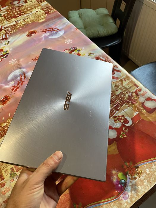 Laptop Premium Asus ZenBook 14