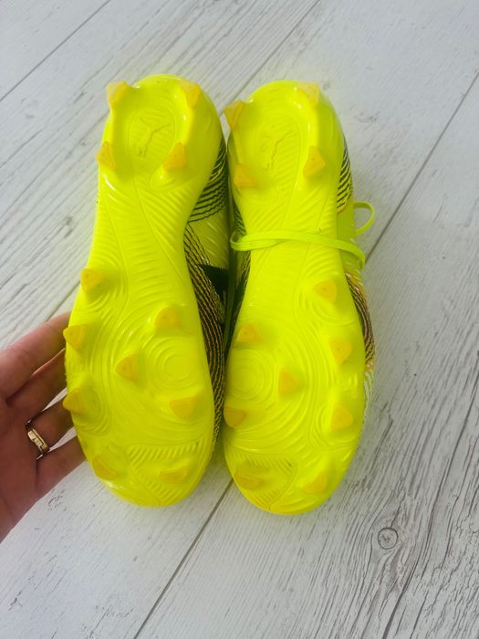 Adidasi fotbal - crampoane, marime 37
