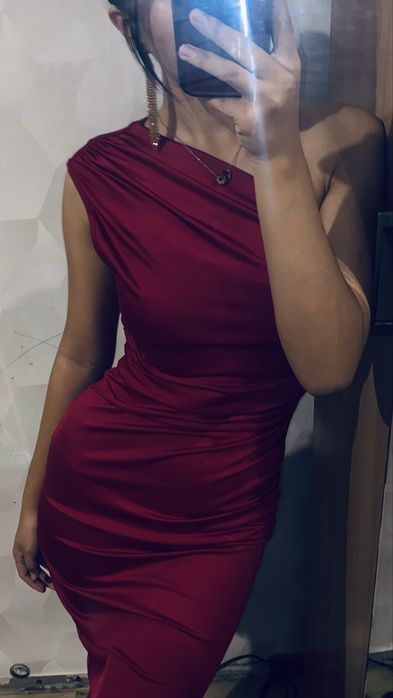 вечерное, красивое, бордовое платье