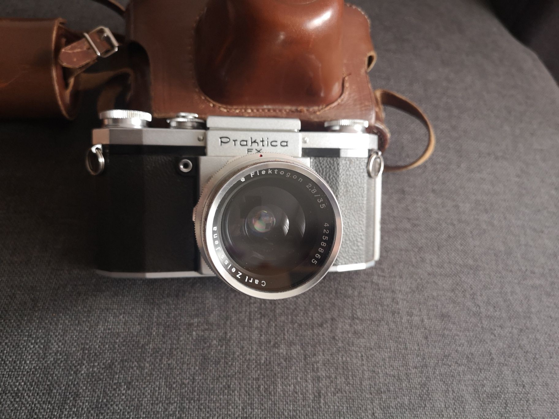 Praktica Fx Flektogon 35 2.8 silver 12 lamele prisma