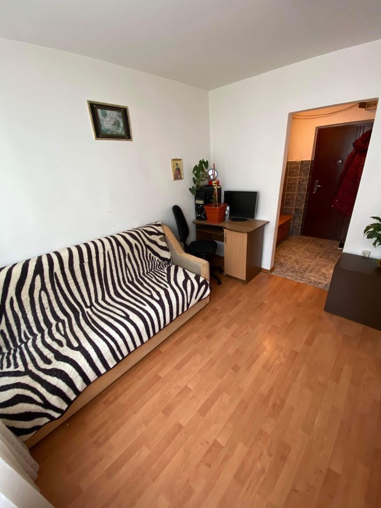 Vand apartament compus din 2 garsoniere, darmanesti