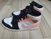 Air Jordan 1 Mid Limited Edition "Crimson Tint" marimea 42.5