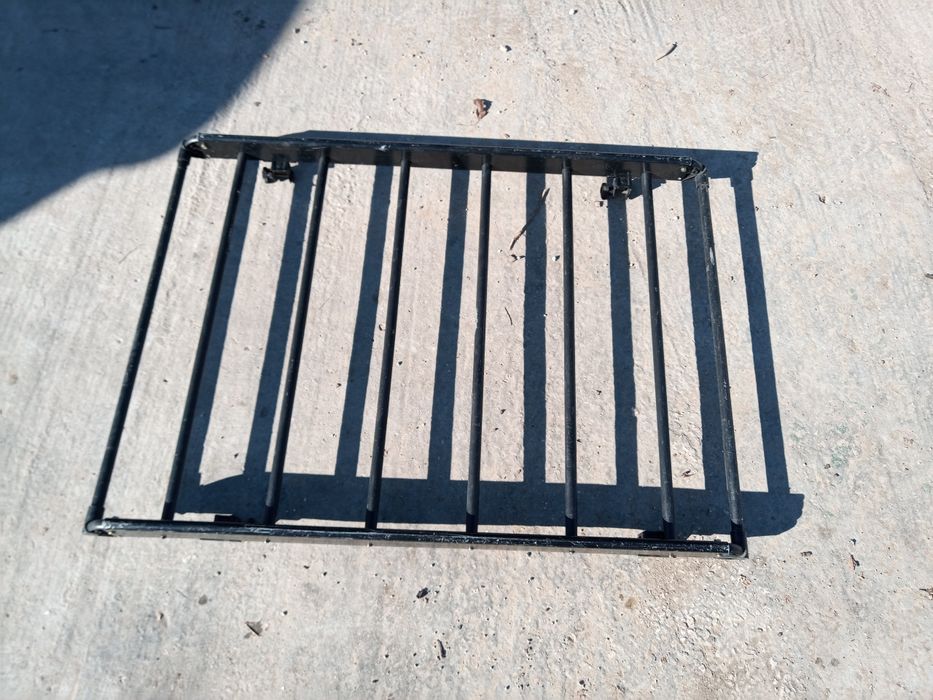 Продавам греди за багажник за автомобил