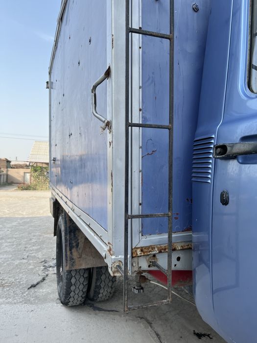 gaz 53 sotiladi