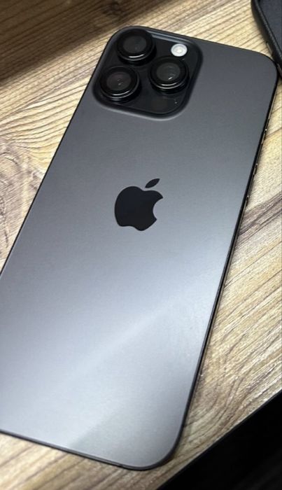 Продам айфон 16 про макс