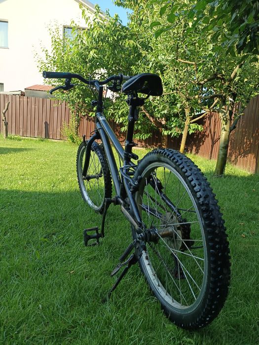 Bicicleta copii 200 lei negociabil