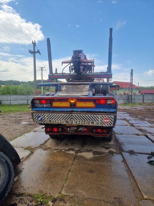 Vand Scania cu macara