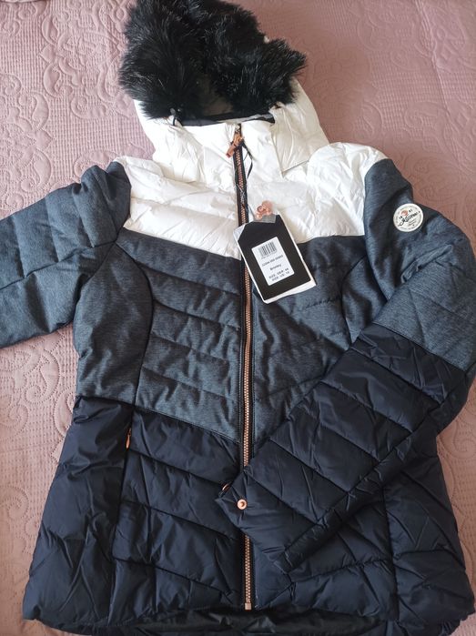 ХЛ/44 каска, яке и панталон за зимни спортове