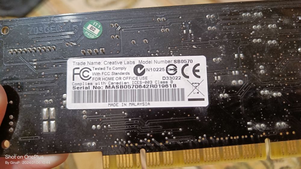 Vând placa de sunet