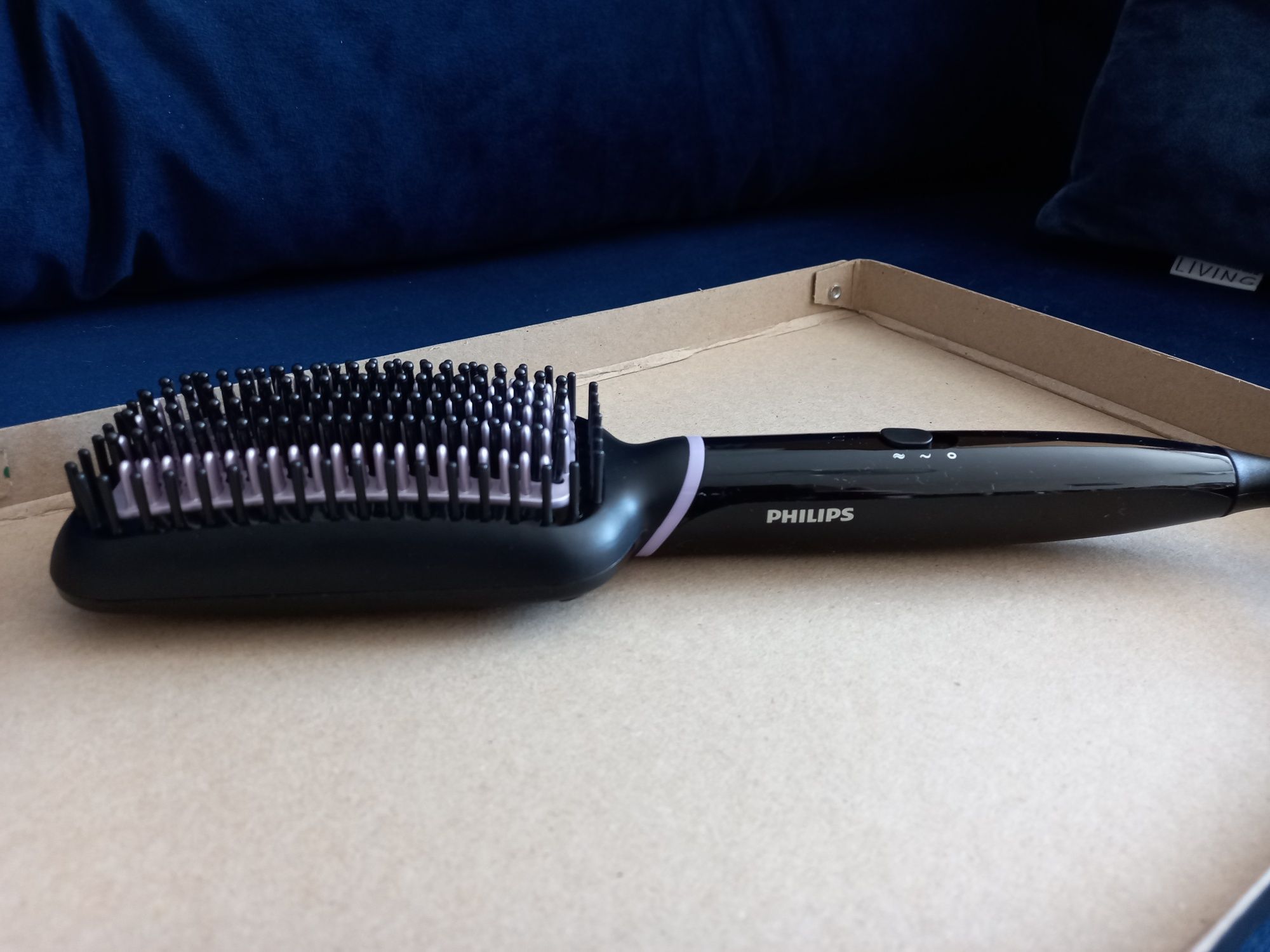 Philips изправяща четка за коса StyleCare Essential BHH880/00