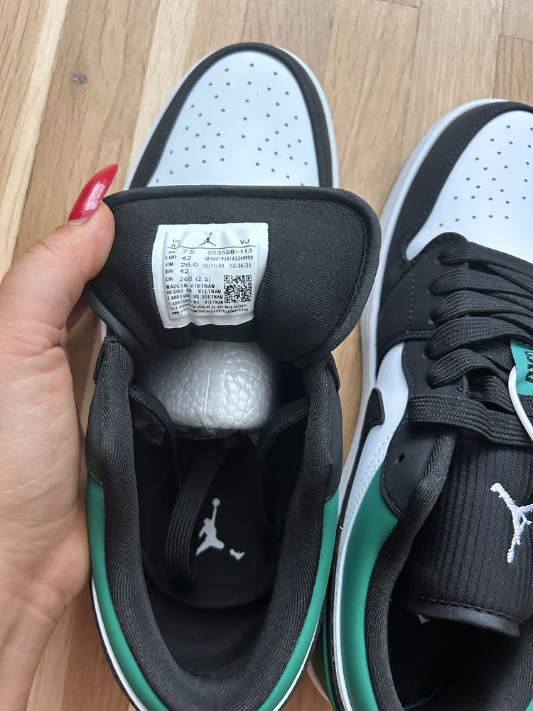 Nike Air Jordan 1 Low Mystic Green