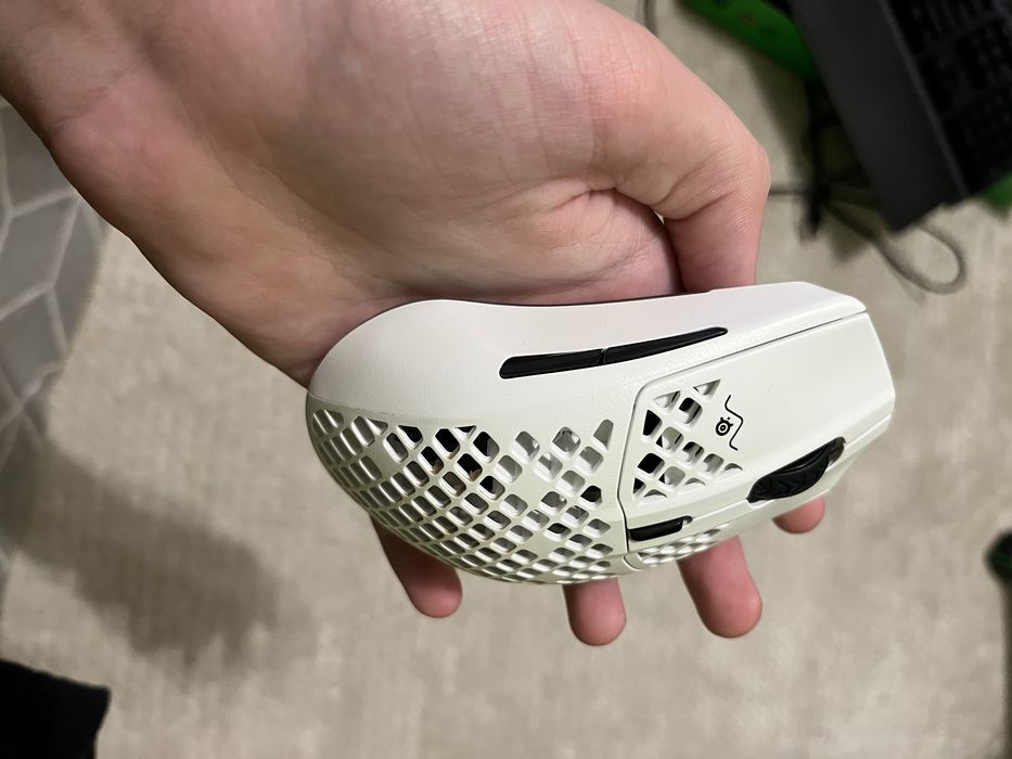 Vand mouse de gaming Steelseries Aerox 3