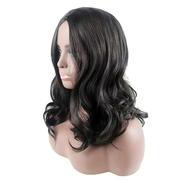 Черна къдрава синтетична перука на път
