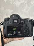EOS 90D + Canon 18-135mm