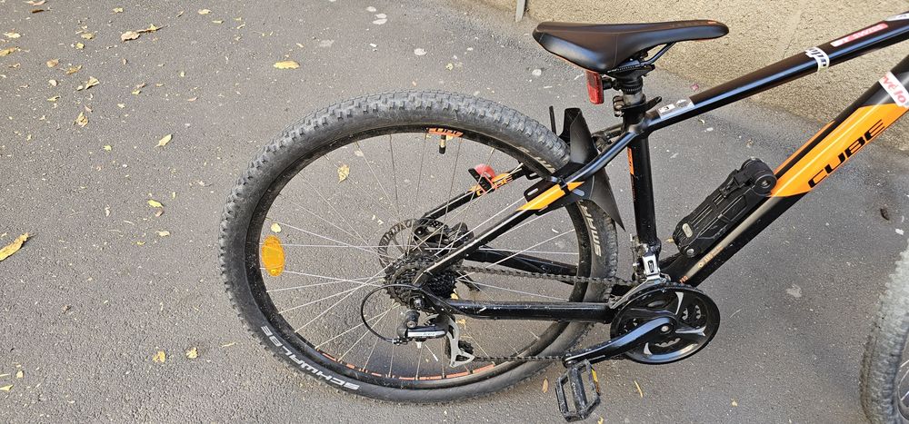 Vând Bicicletă Cube